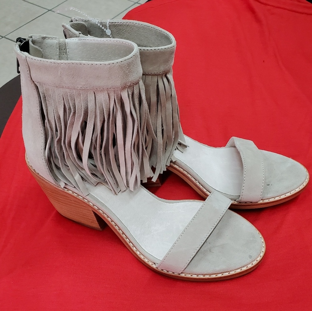 SOL SANA Tobi Fringe Heel Size 7